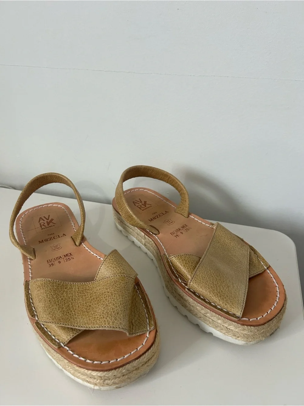AVRK Avaraca Mezcla Espadrille Platform Leather Sandals Size 9 boho beach chic